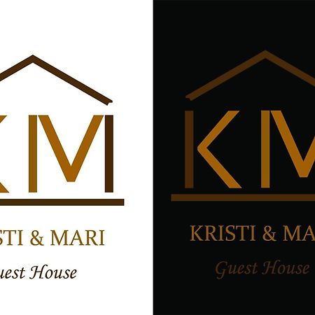 Guesthouse Kristi & Mari Vlore Ngoại thất bức ảnh