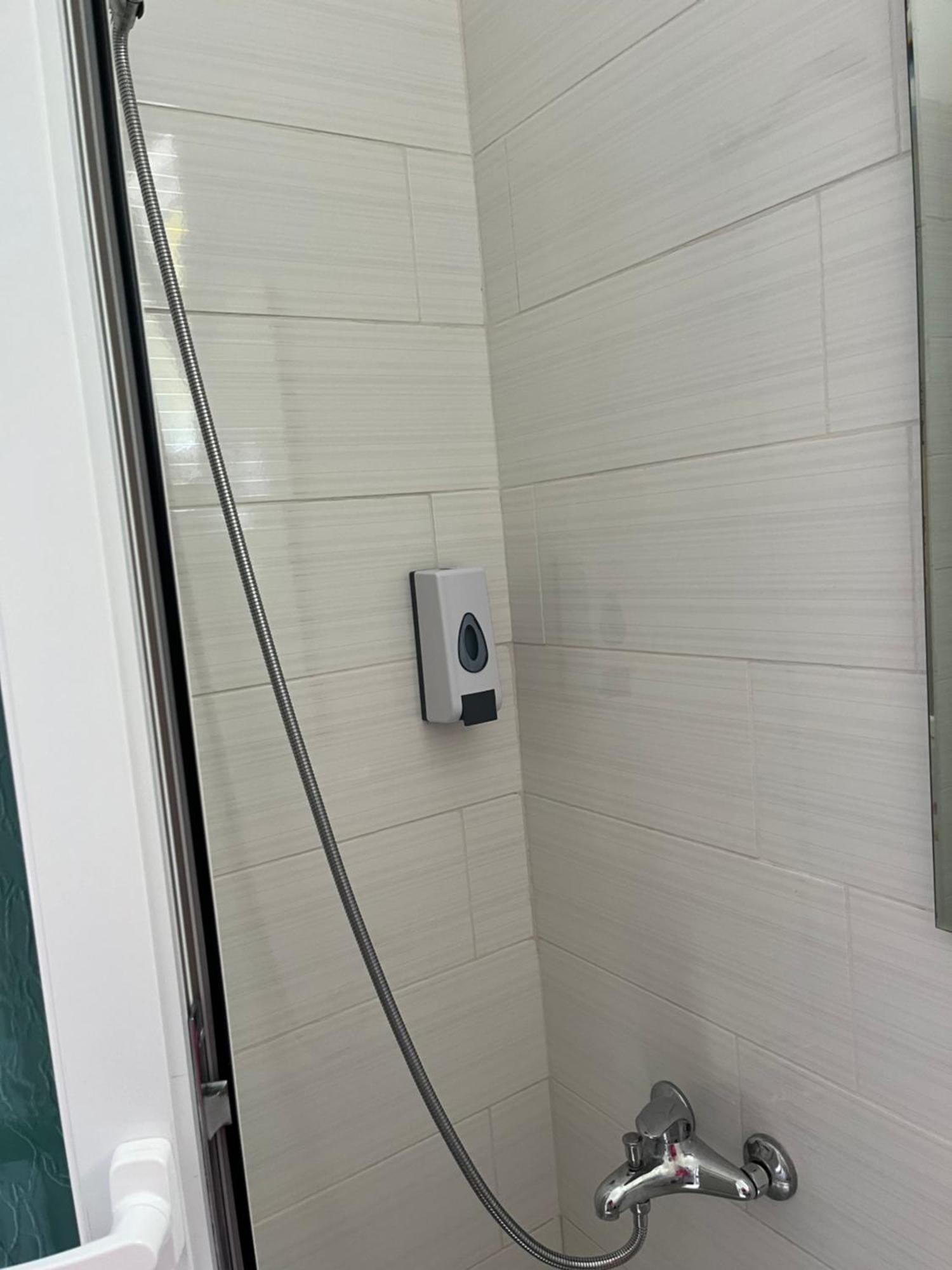 Guesthouse Kristi & Mari Vlore Ngoại thất bức ảnh